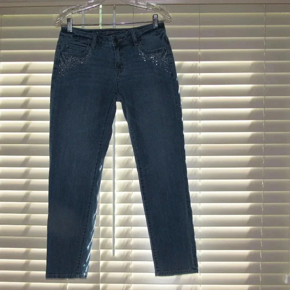 JENNIFER LOPEZ Boyfriend Light Wash Jeans Size 2 - Picture 1 of 8